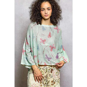 Butterflies Pattern Round Neck knit Top with Outseam Rolling Edge